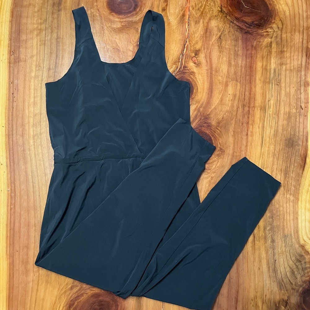 Columbia Women's Cambridge Sights Sleeveless Omni-Shade Open Back Jumpsuit M3-1